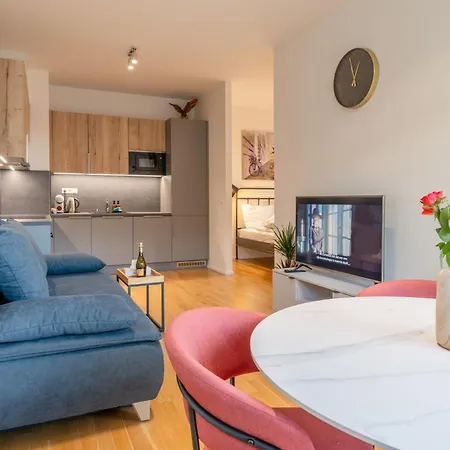 William's Modern Luxe By The Station Appartement *