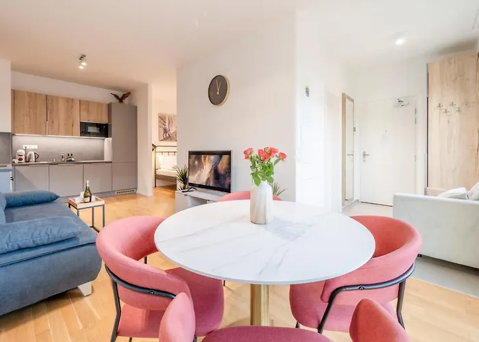 William's Modern Luxe By The Station Appartement Praag